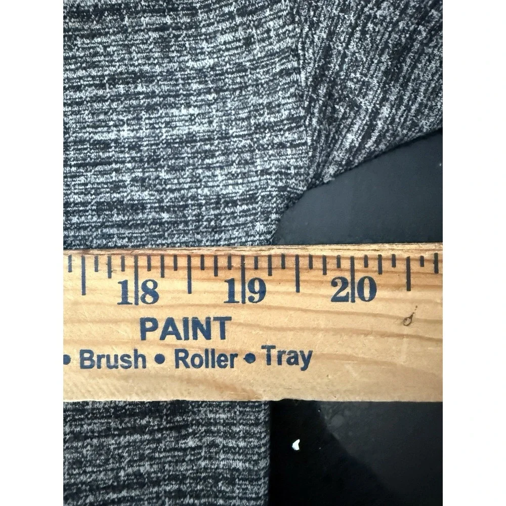 Lululemon‎ Extra Mile Hoodie Women's 6 Gray Pullover Pleat Back Thumbholes Shirt